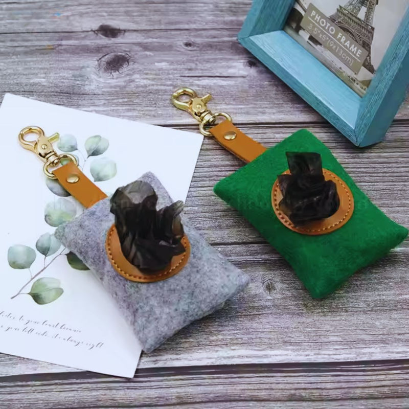 Hundekotbeutelspender Aus Filz mit Lederband – Praktischer Spender für Hundekotbeutel Grün/Grau