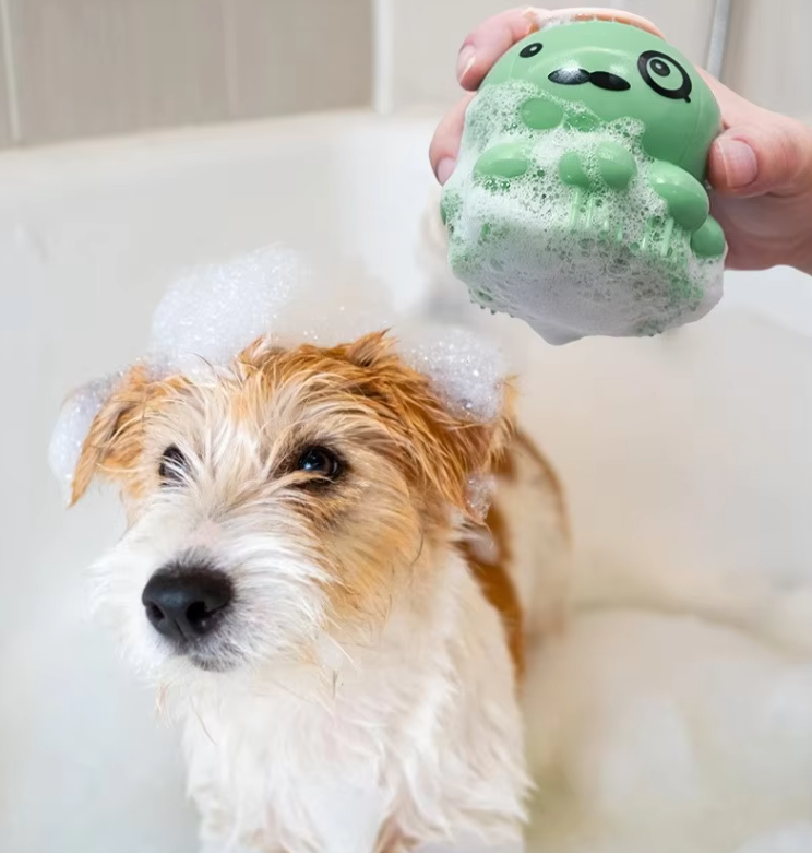 Silikon Haustier-Bürste mit Schaumspender – Effiziente Fellpflege für Hund und Katze