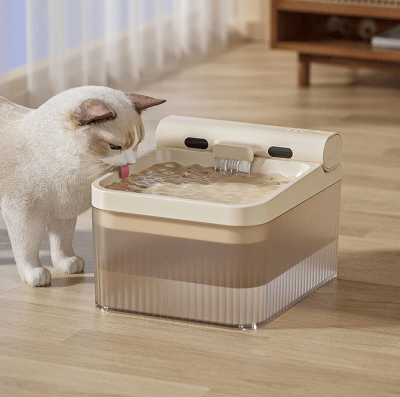 Elefanten Wasserspender für Haustiere – Simuliert Fließwasser mit Triple Filtration